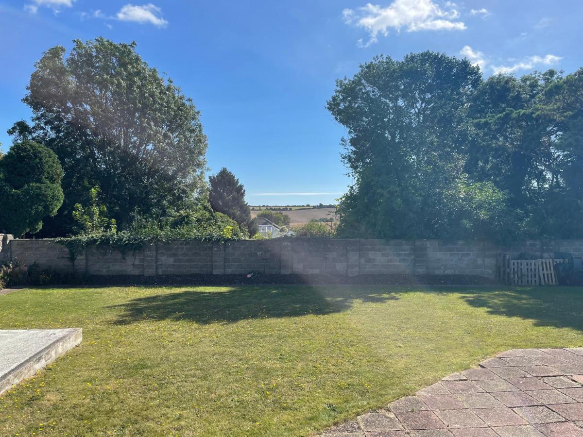 Fab Stay Uk - Coastal And Country Retreat With Free Secure Off Road Parking Minutes From Both Dover And Deal Exteriör bild